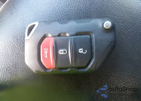 2021 Jeep Wrangler Unlimited Rubicon 4X4 z USA, uszkodzony, nr VIN 1C4HJXFGXMW718820